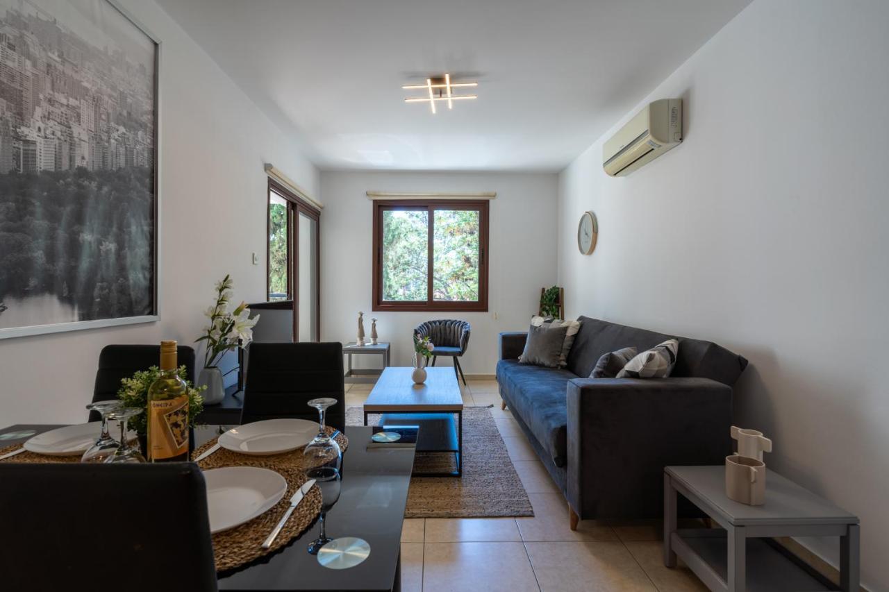 Mia 1-Bedroom Apartment In Larnaca Exterior foto